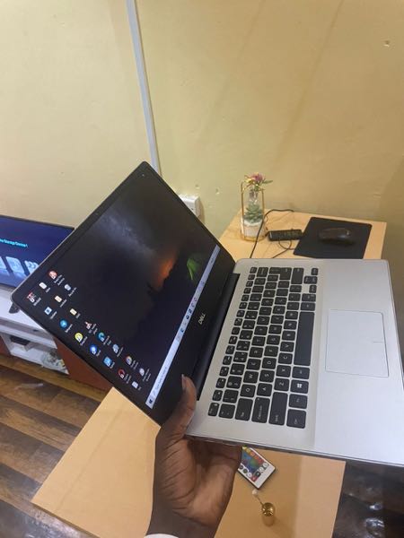 Brand New Laptop Dell Inspiron 15 5000 256GBHDD 8GBRAM photo 4