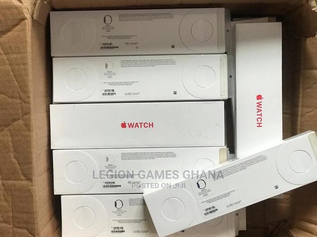 Apple Watch Series 6 · Photo 2