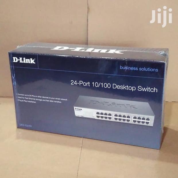 24‐Port Fast Ethernet Unmanaged Desktop Switch Des‐1024d · Photo 4