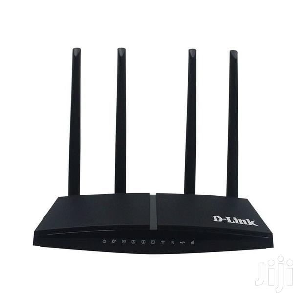 D-Link DWR-M960 4G AC1200 LTE Router With Sim Slot · Photo 4
