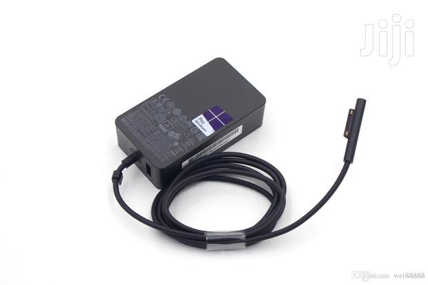 Surface Pro Charger · Photo 2