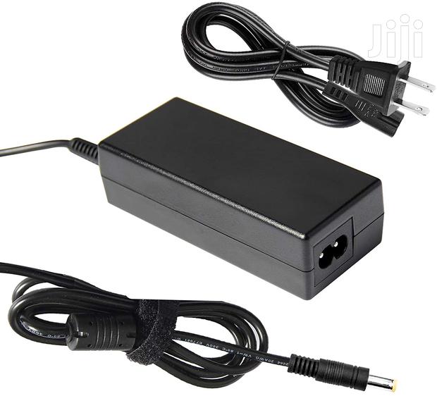 Toshiba 19v 2.37a Power Adapter Charger · Photo 4