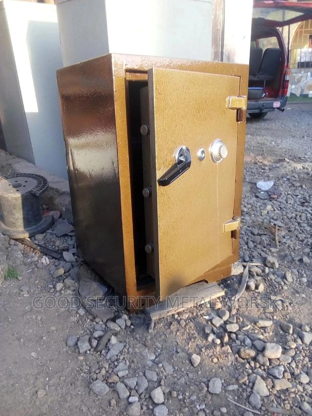Money Safe · Photo 2