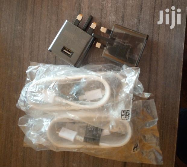USB Charger · Photo 4