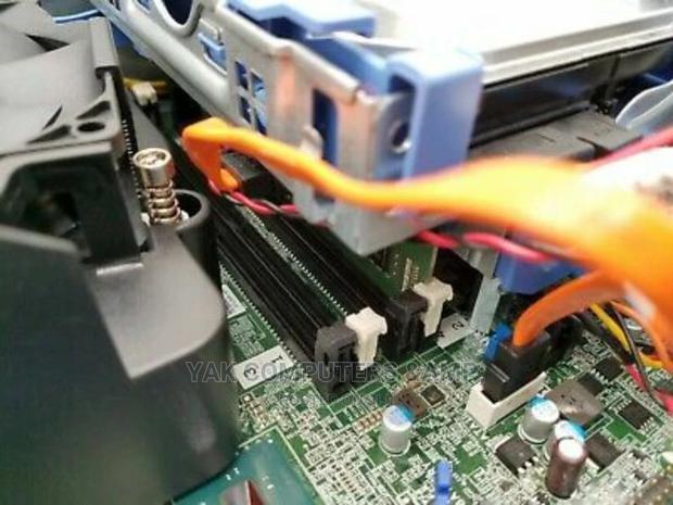 Desktop Computer Dell 8GB Intel Core I5 HDD 640GB