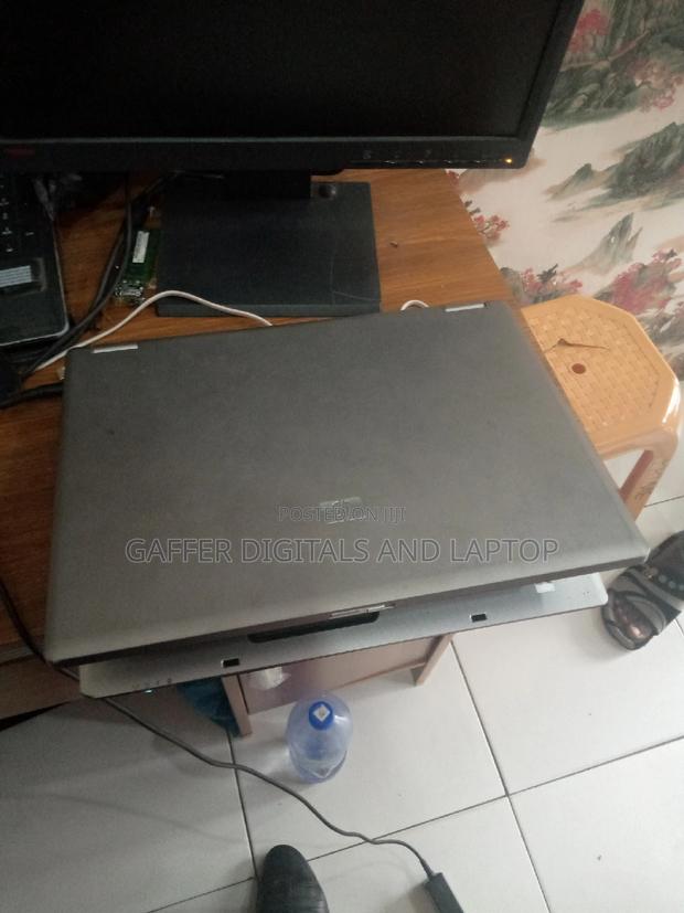 Laptop HP Compaq 6930p 4GB Intel Core 2 Quad HDD 128GB · Photo 2