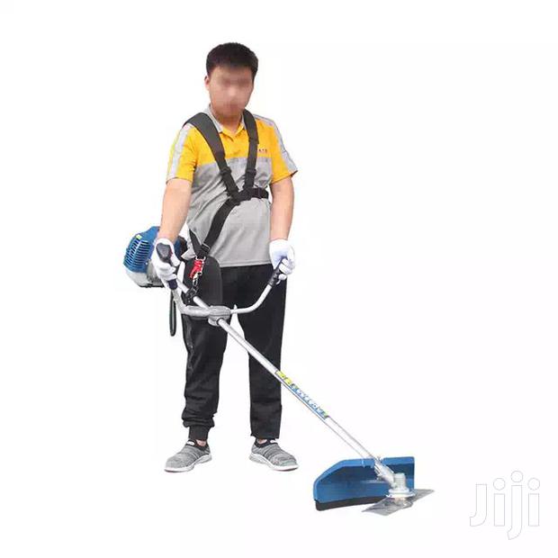 Hand Mower · Photo 3