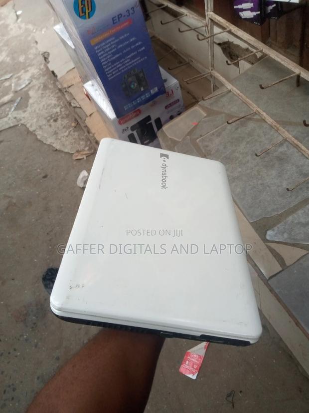 New Laptop Toshiba Satellite C55 4GB Intel Core 2 Duo HDD 250GB · Photo 2