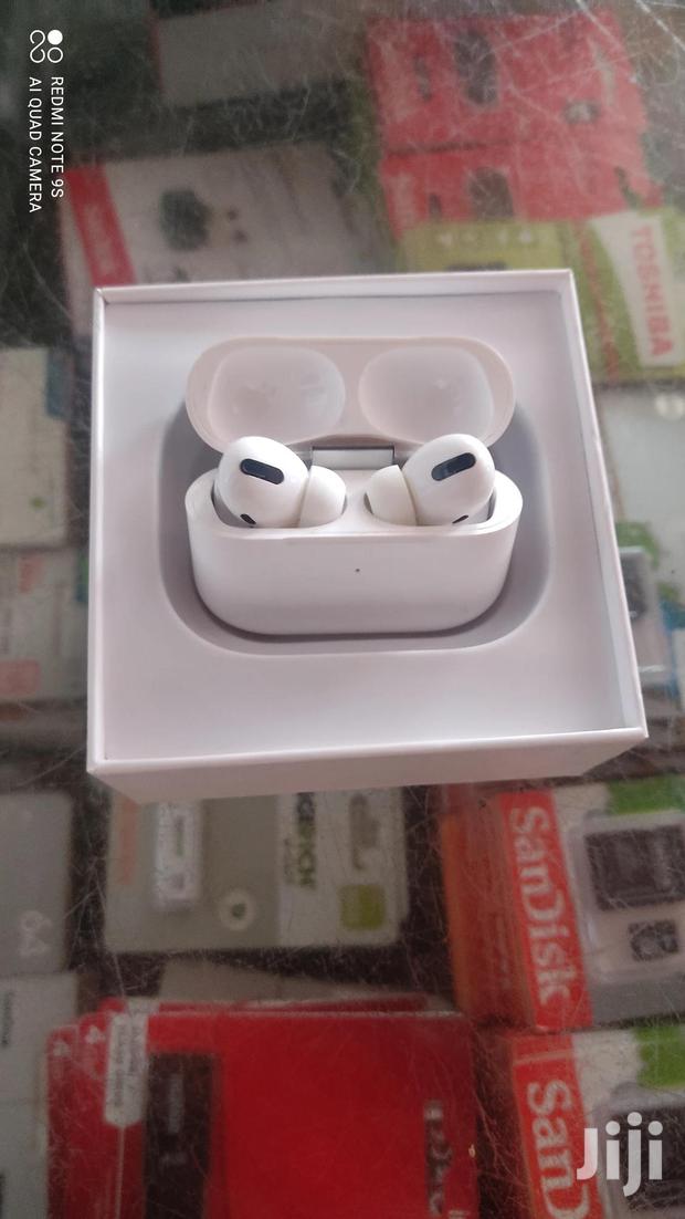 Bluetooth Wireless Earbuds · Photo 1