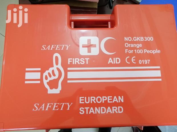 First Aid Kit for 100people · Photo 1