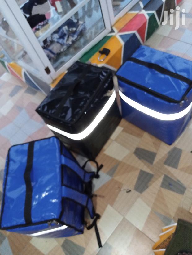 Quality Waterproof Delivery/Courier/Dispatch Bags · Photo 4