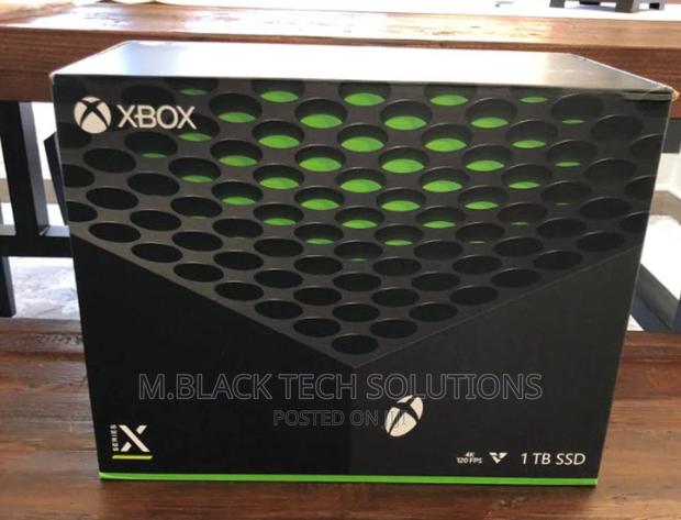 Microsoft - Xbox Series X 1TB Console · Photo 3