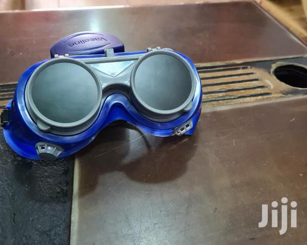 Welding Goggles · Photo 4