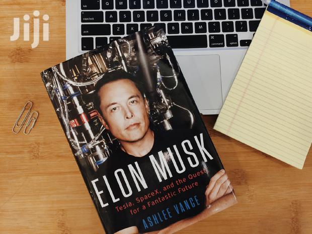 Elon Musk Book · Photo 4
