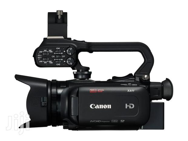 Canon XA11 Compact Professional Camcorder · Photo 2