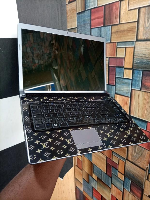 Laptop Dell Vostro 15 3000 4GB Intel Core 2 Duo HDD 160GB · Photo 1