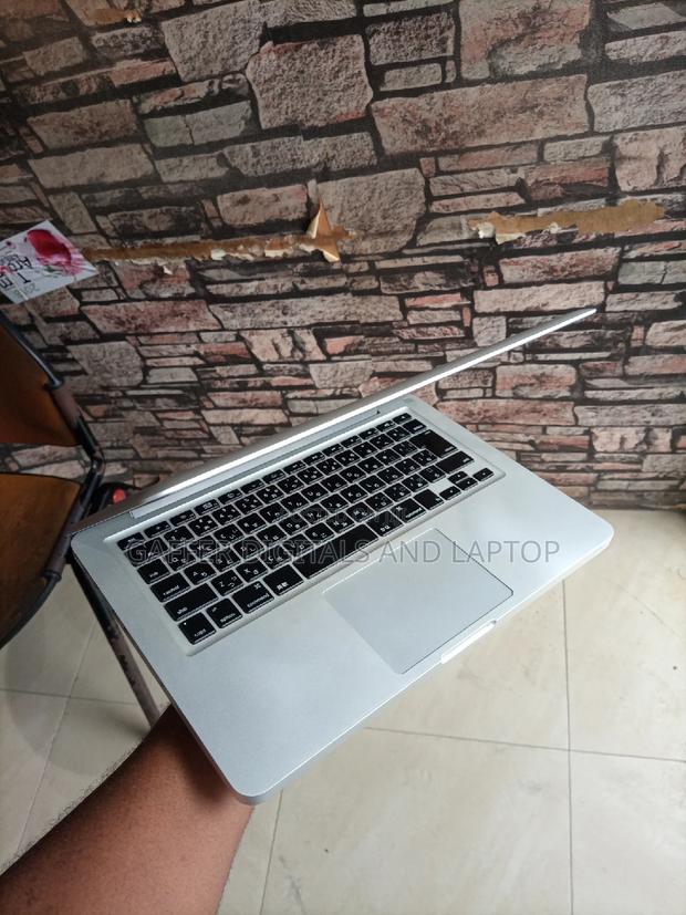 New Laptop Apple MacBook 2012 4GB Intel Core I5 HDD 500GB · Photo 4