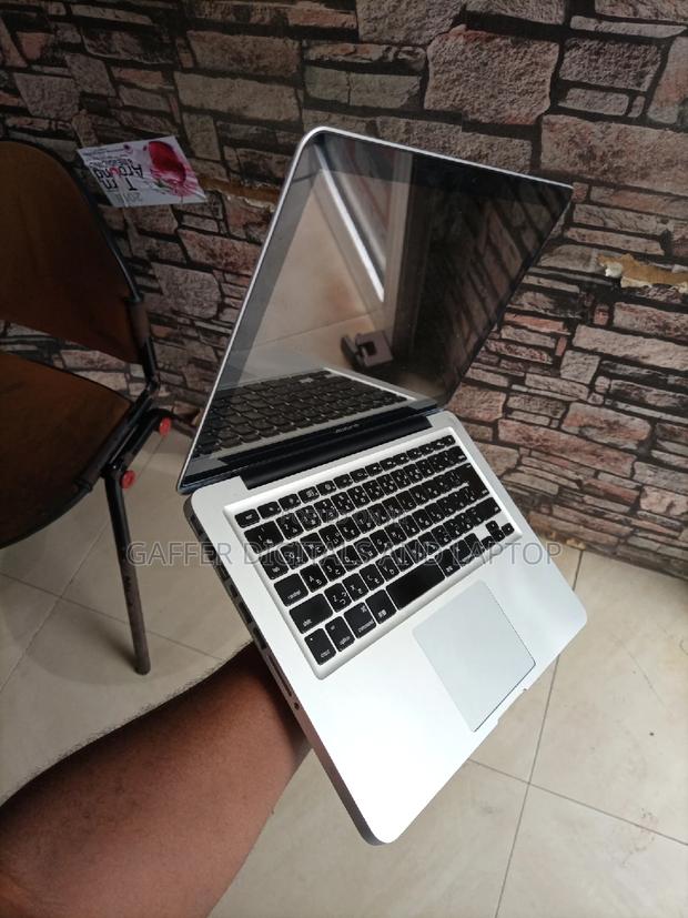 New Laptop Apple MacBook 2012 4GB Intel Core I5 HDD 500GB · Photo 3