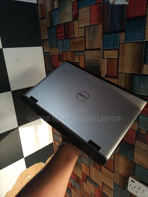 Laptop Dell Vostro 1440 4GB Intel Core I5 HDD 256GB · Photo 1
