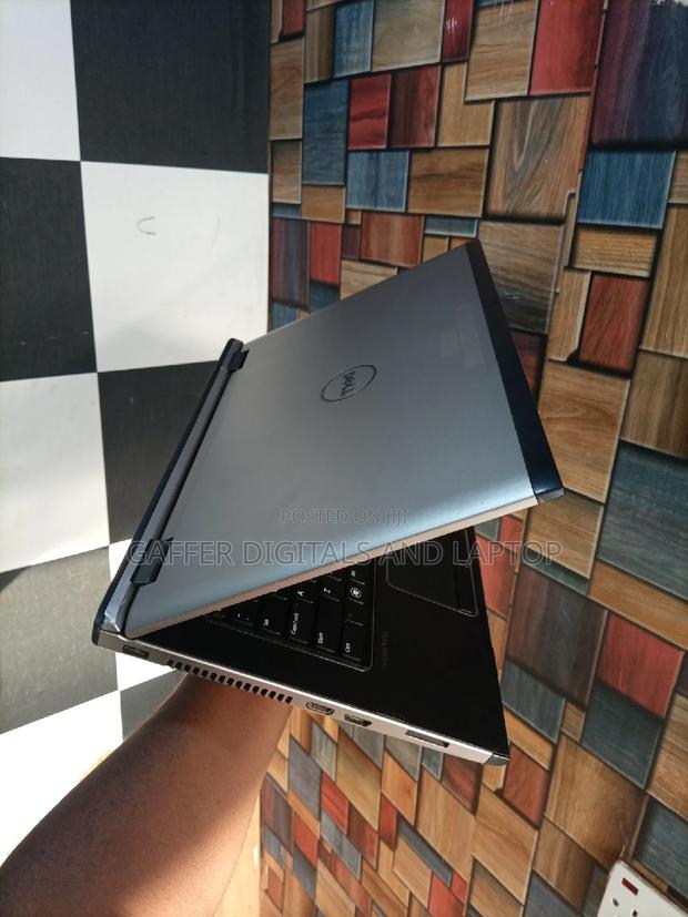 Laptop Dell Vostro 1440 4GB Intel Core I5 HDD 256GB · Photo 2