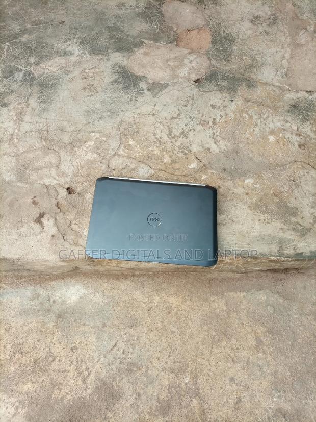 New Laptop Dell Latitude 14 3480 6GB Intel Core I3 HDD 320GB · Photo 1