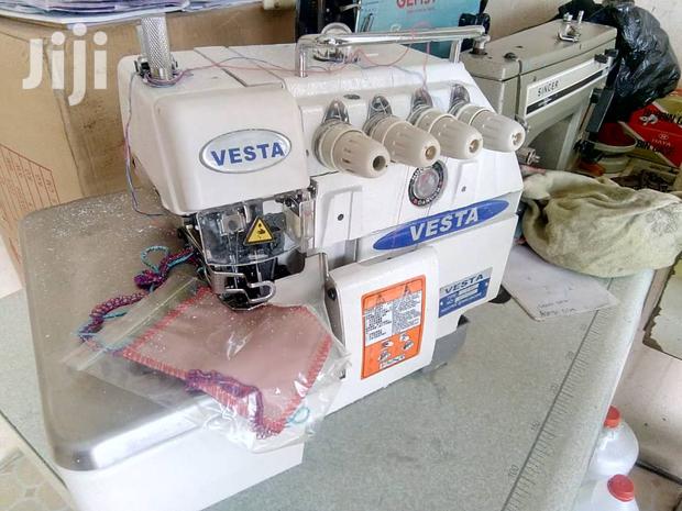 Vesta Knitting Machine