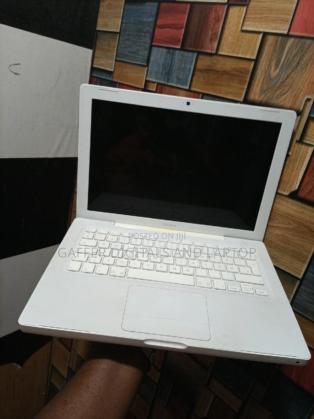 New Laptop Apple MacBook 2009 4GB Intel Core 2 Duo HDD 128GB · Photo 1