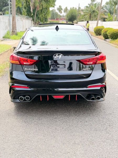 Hyundai Elantra Sport 2018 Black