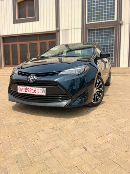 Toyota Corolla SE (1.8L 4cyl 2A) 2019 Black