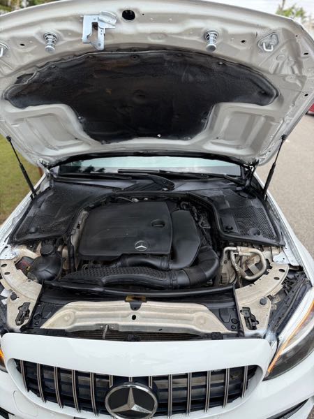 Mercedes-Benz C300 2020 White