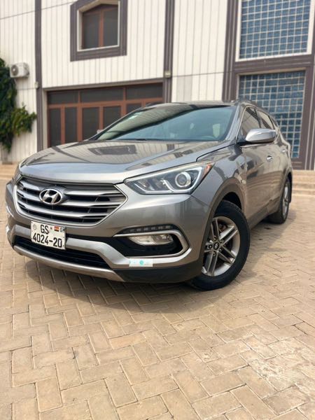 Hyundai Santa Fe Limited Ultimate AWD 2018 Gray