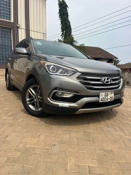 Hyundai Santa Fe Limited Ultimate AWD 2018 Gray