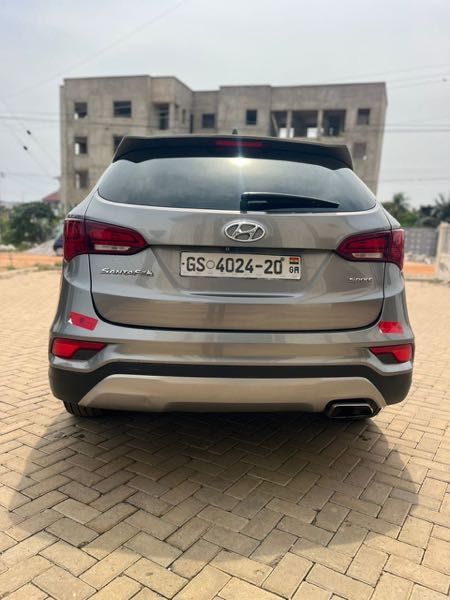 Hyundai Santa Fe Limited Ultimate AWD 2018 Gray