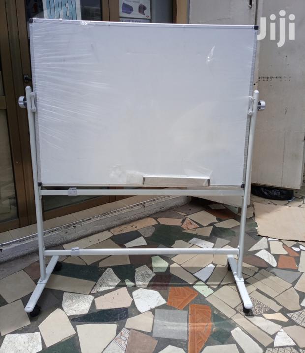 3ftx4ft White Board on Stand · Photo 2