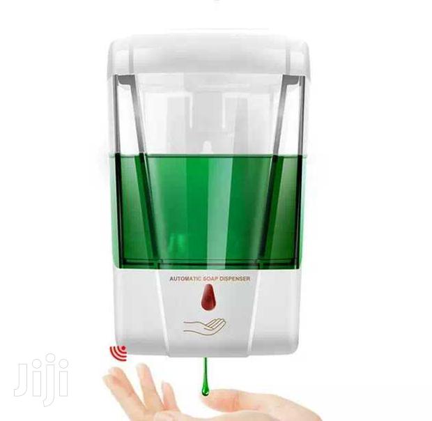 700ml Automatic Soap Dispenser(Batteries/Electricity Use) · Photo 2