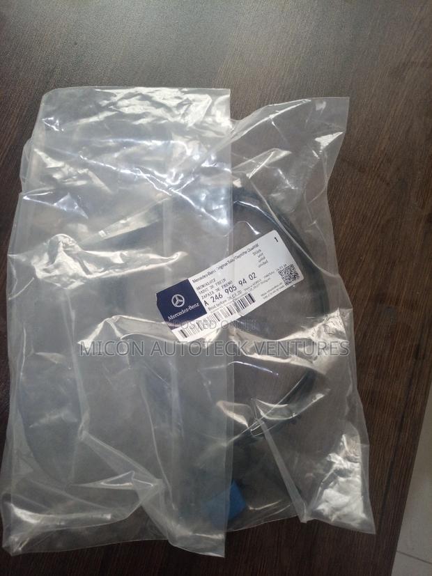 Mercedes Benz CLA/GLA Rear Speed Sensor photo 4