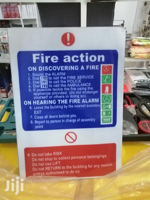 Fire Notice Sign(Reflective) · Photo 4