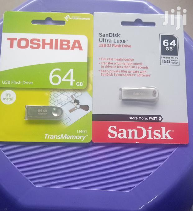 64GB Pen Drive · Photo 2