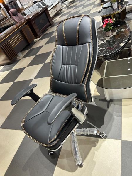 Economic office chair