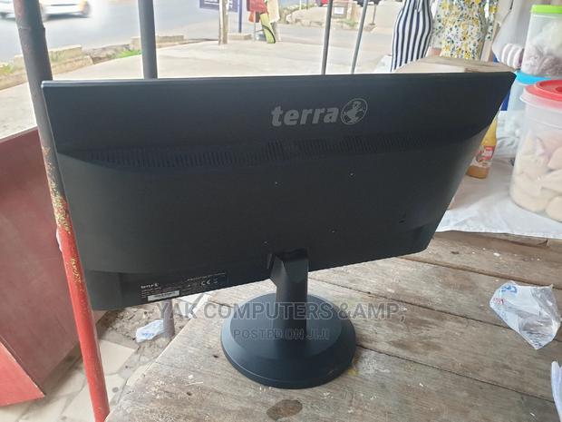 24 Inch Full HD Monitor With HDMI and Dvi Terra = 750 Cedis