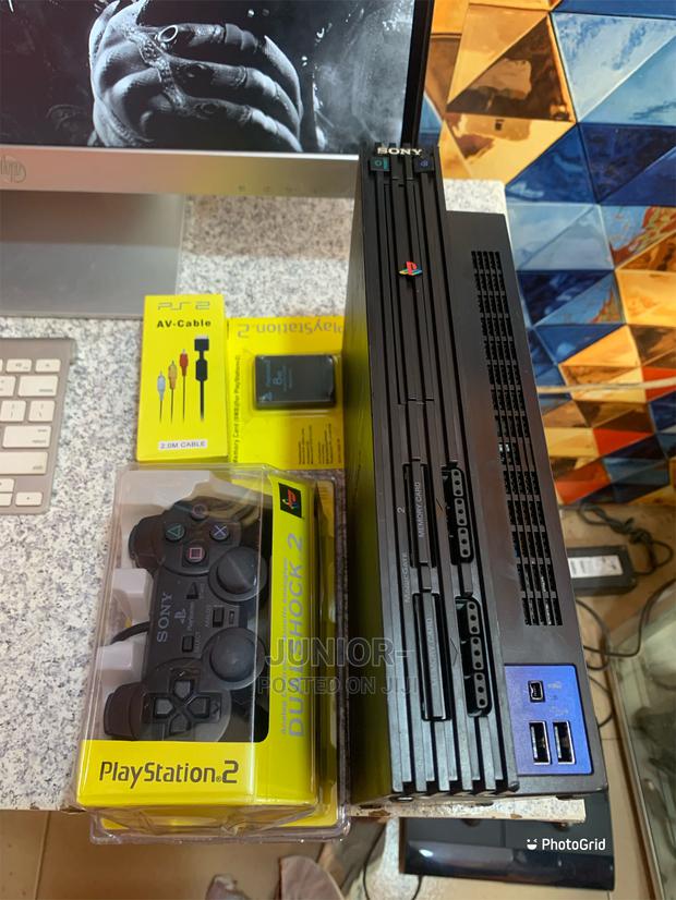 Very Neat Ps2 Loaded With Games · Photo 2
