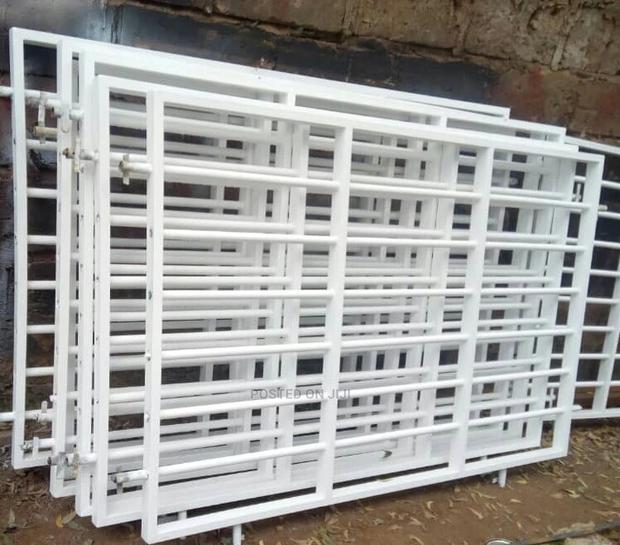 High Quality Burglar Proof Windows and Doors photo 4