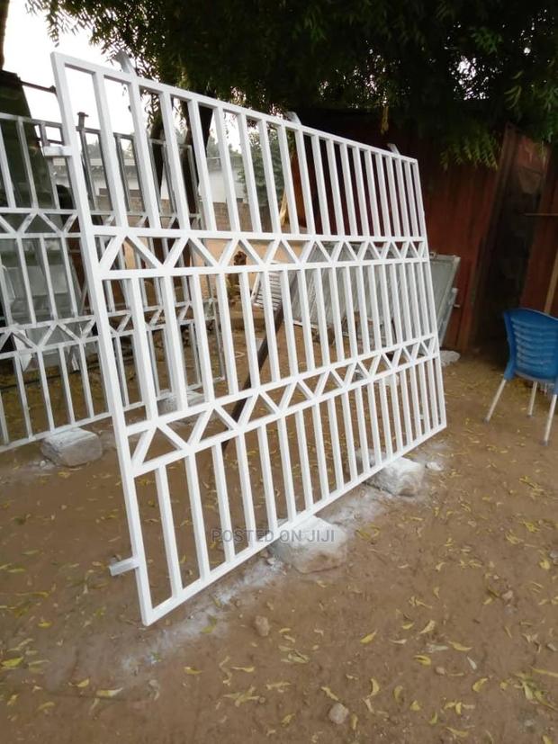 High Quality Burglar Proof Windows and Doors photo 6