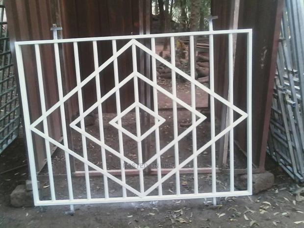 High Quality Burglar Proof Windows and Doors photo 10