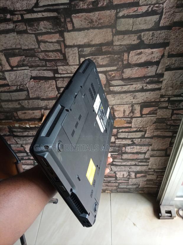 New Laptop Medion Akoya S3409 4GB Intel Core I3 HDD 350GB · Photo 3