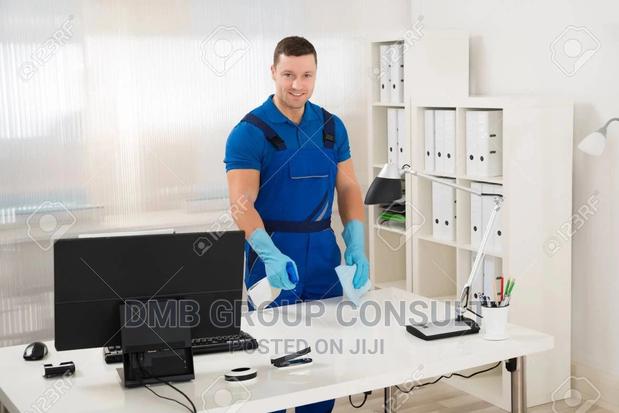 Call US 2clean Your House · Photo 4