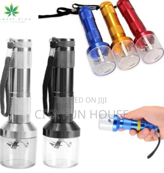 Electronic and Metalic Tobacco, Herb Crusher/Grinder · Photo 2