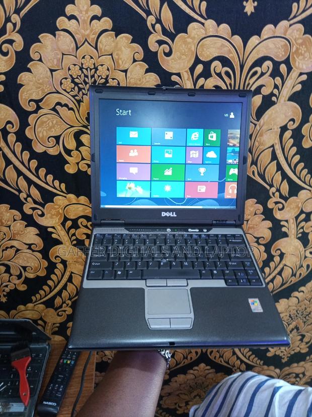 New Laptop Dell Latitude E7450 2GB Intel Celeron HDD 128GB · Photo 3