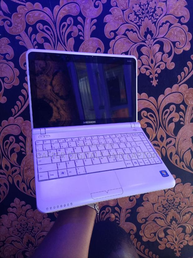 New Laptop Medion Erazer X7847 2GB Intel Core 2 Duo HDD 128GB · Photo 1
