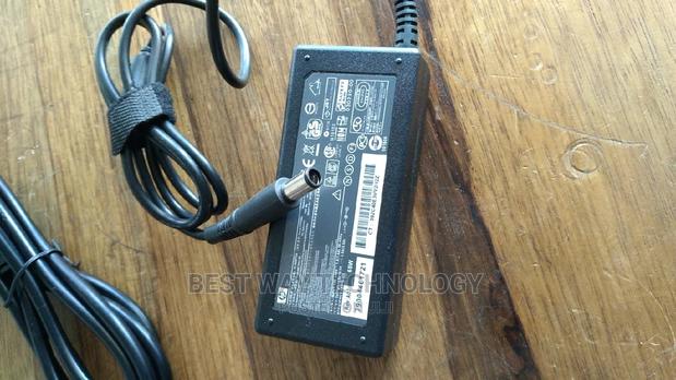 Hp Laptop Charger · Photo 2